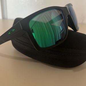 OAKLEY MAINLINK sunglasses with Jade PRIZM lens